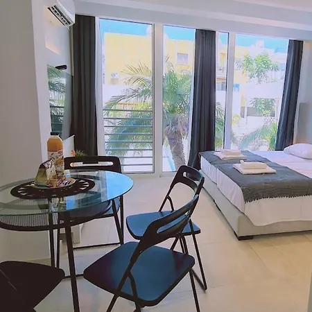 Mezarina 1 Apartman