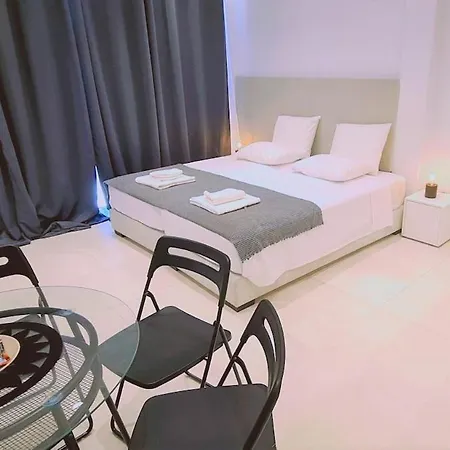 Mezarina 1 Apartman