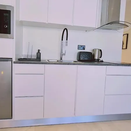 Mezarina 1 Apartman