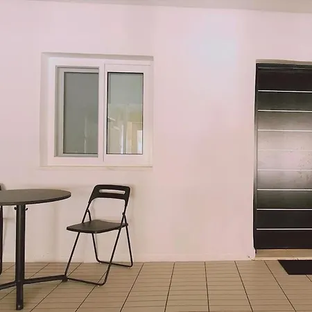 Mezarina 1 * Ajía Nápa